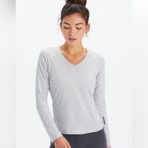 Fabletics grey long sleeve shirt